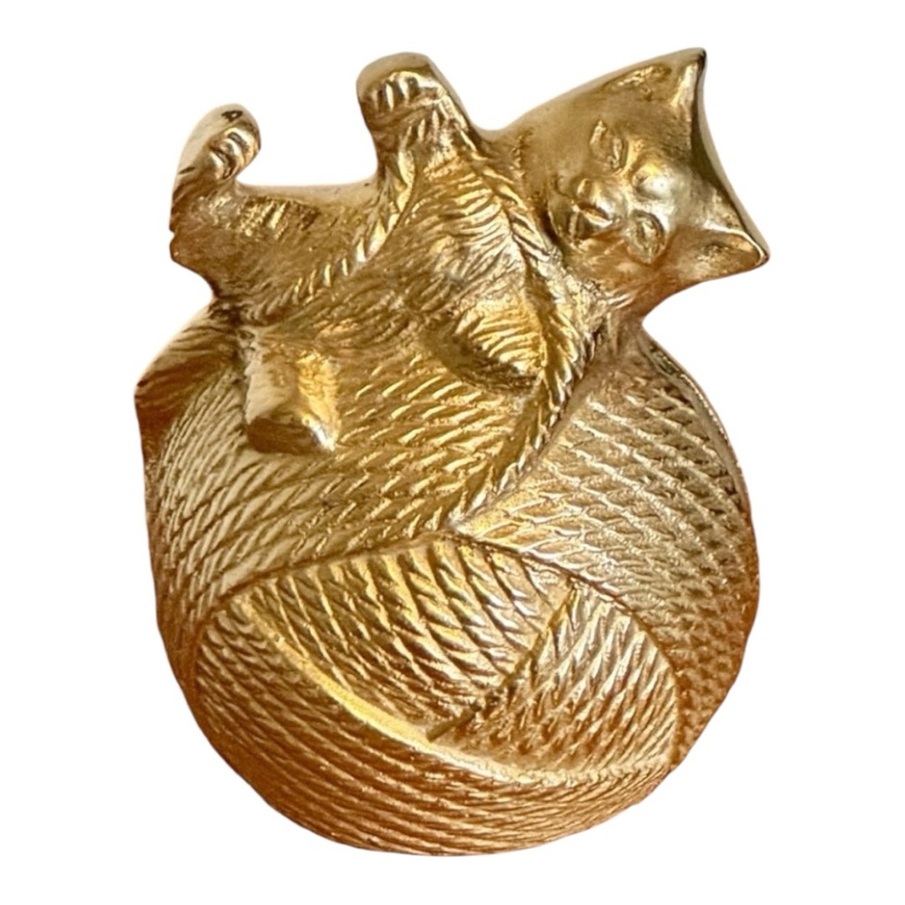Brass Coin Bank Kitten Playing With Yarn MCM  Made In Korea Piggy Bank Vintage